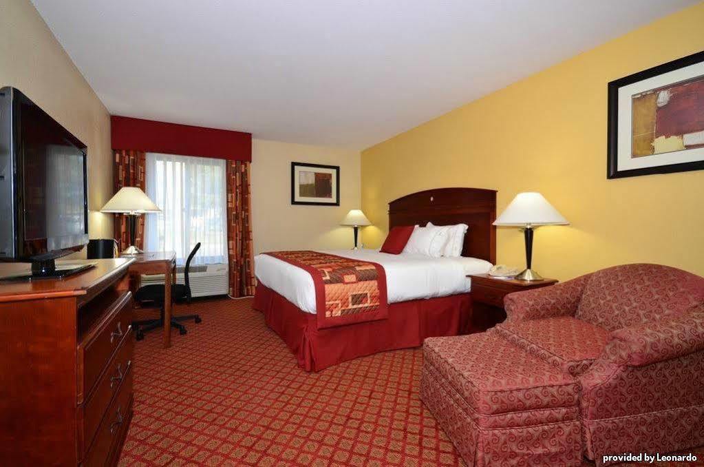 Best Western Plus Kansas City Airport - Kci East Hotel Room photo